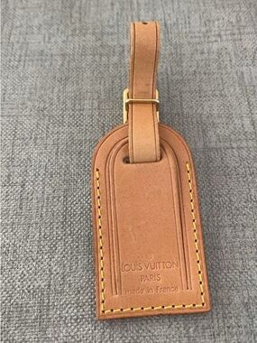 Vintage Louis Vuitton Classic Brown Leather Luggage Tag Bag Charm Keyring A07
